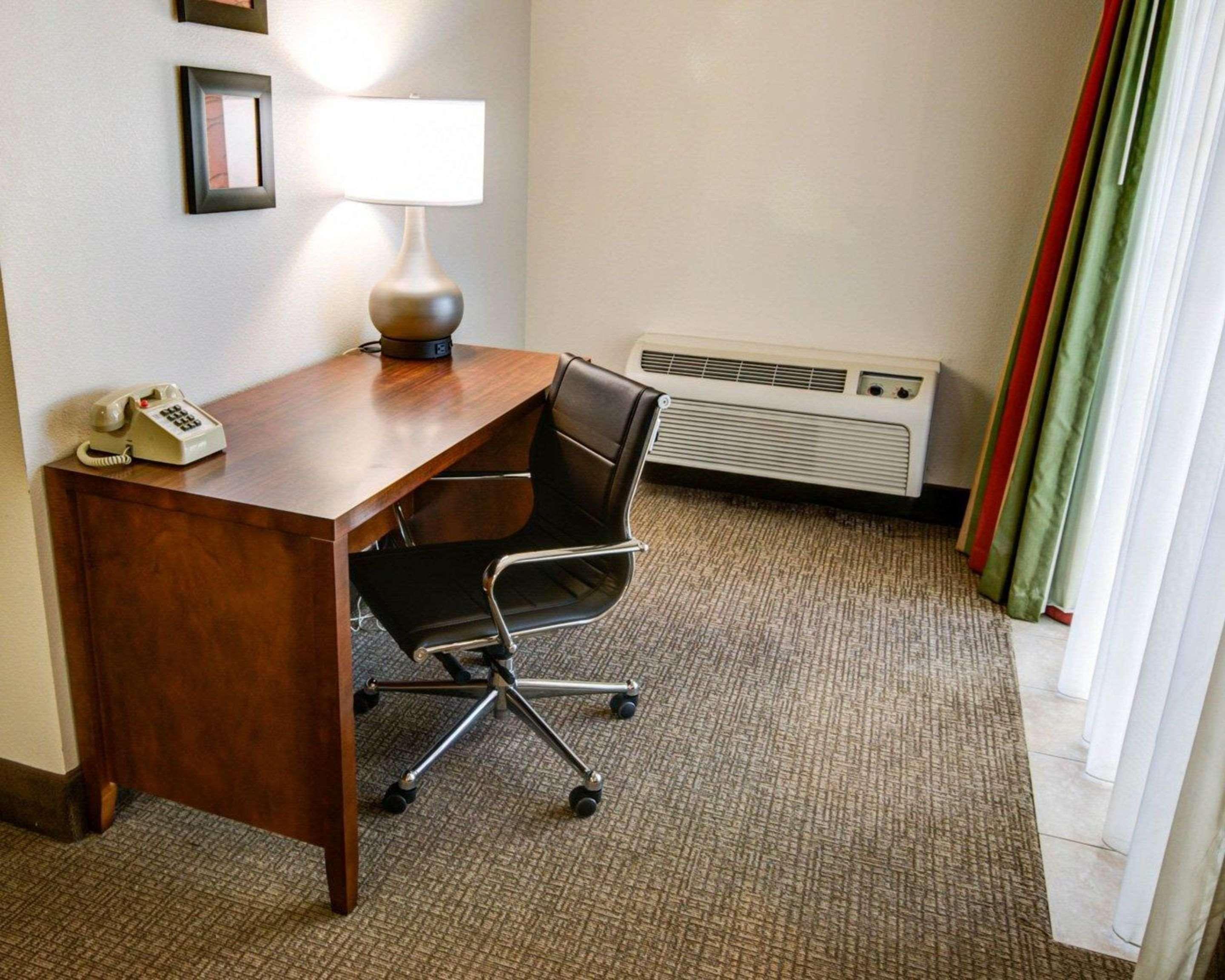 Comfort Inn Redding Near I-5 Eksteriør billede