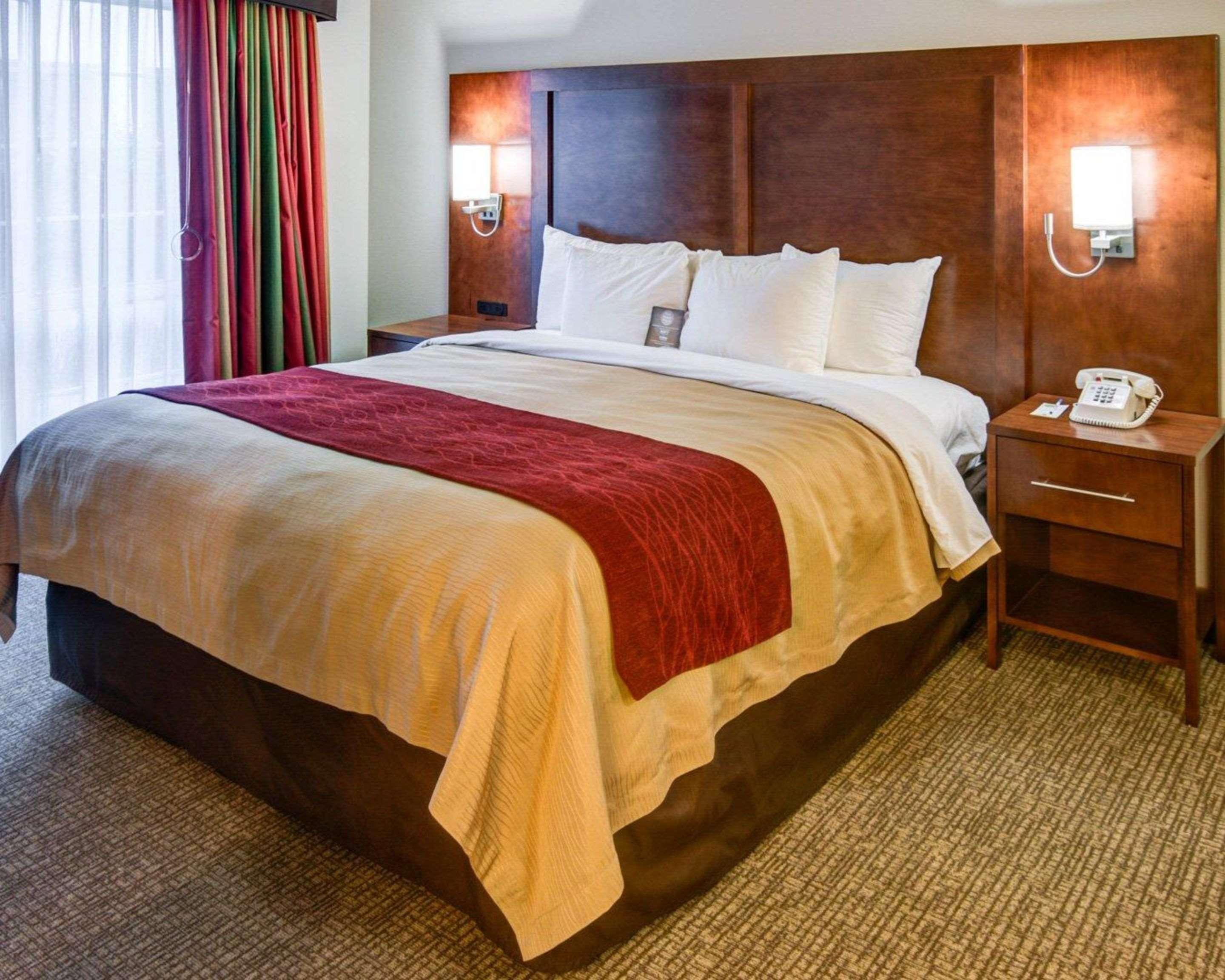 Comfort Inn Redding Near I-5 Eksteriør billede